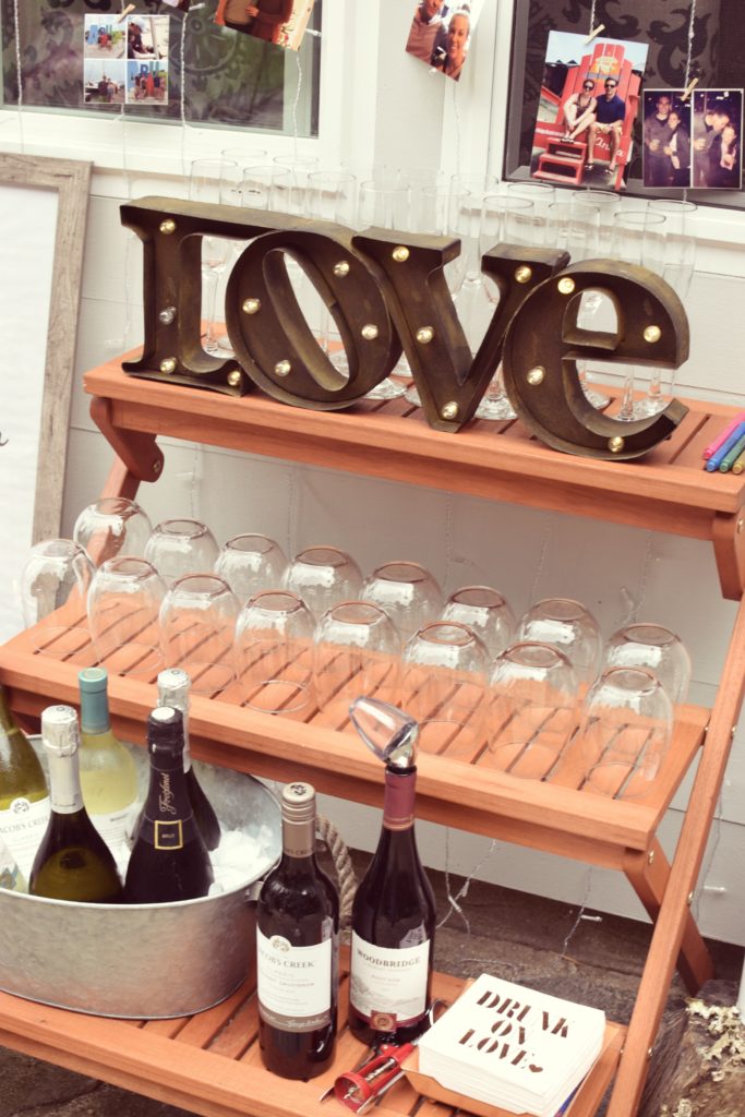 Rustic wedding bar, Bridal shower bar, Bridal Shower, Rustic Bridal Shower, White Bridal Shower, Neutral bridal Shower, Woodland Bridal Shower, Farmhouse Bridal Shower, Lace bridal Shower, Woodsy Bridal Shower, Free Printable Bridal Shower, Bridal Shower Games, Birch Bridal Shower, Outdoor bridal Shower, Lantern Bridal Shower, Wedding Decorations, Rustic Wedding, Mason Jar Wedding. Farm house wedding